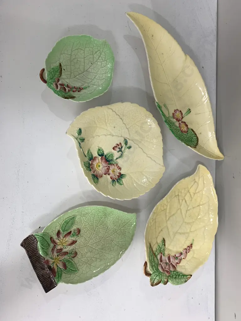 Selection Of Carlton Ware Leaf Dishes  Image 1++