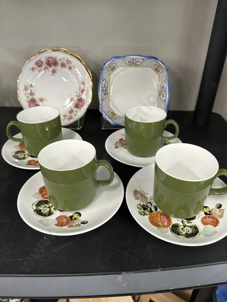 Assorted China Items Including Elizabethan, Johnson Bros Etc Image 1++