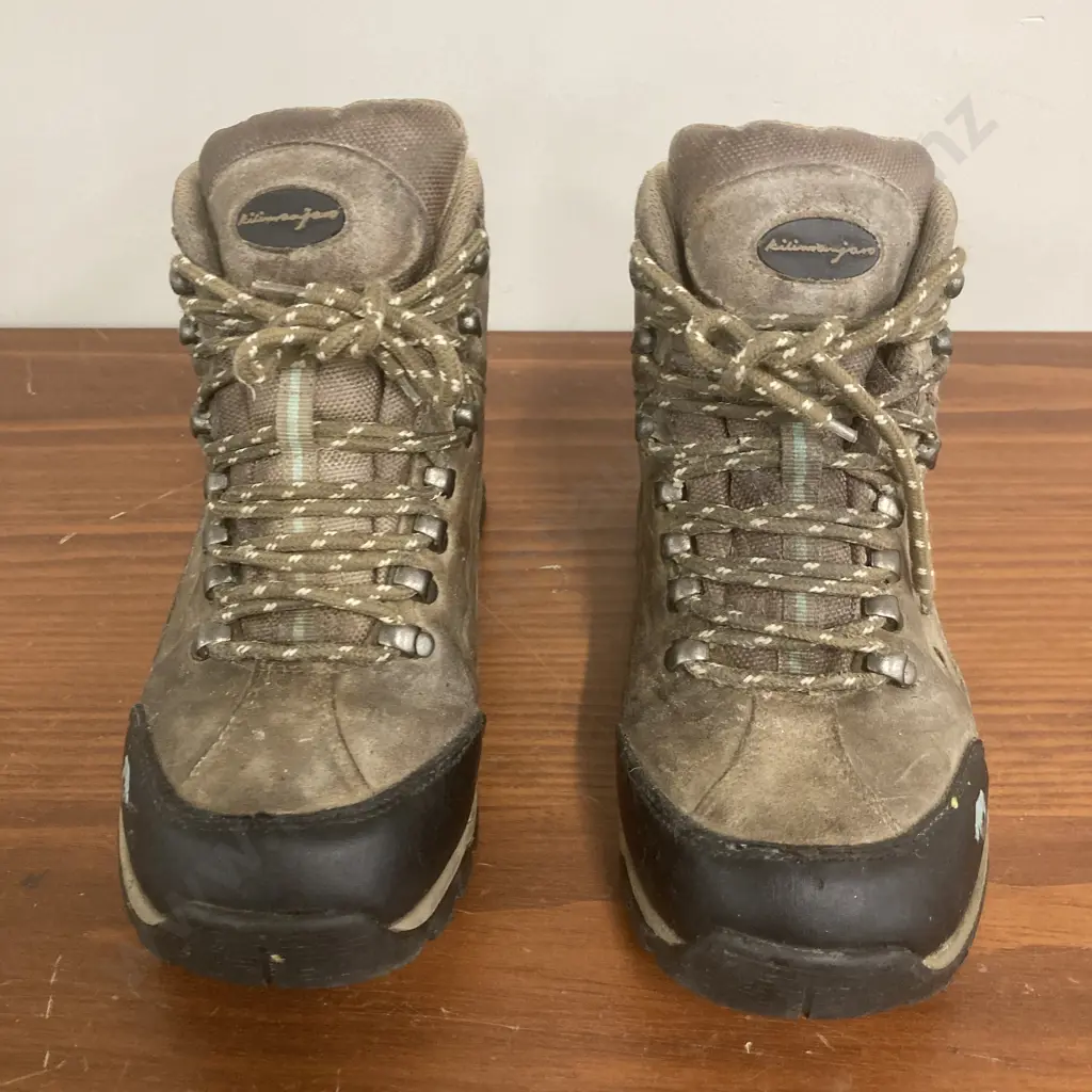 Kilimanjaro Size 6 1/2 - 7 Ladies Fit Leather Boots Image 1++