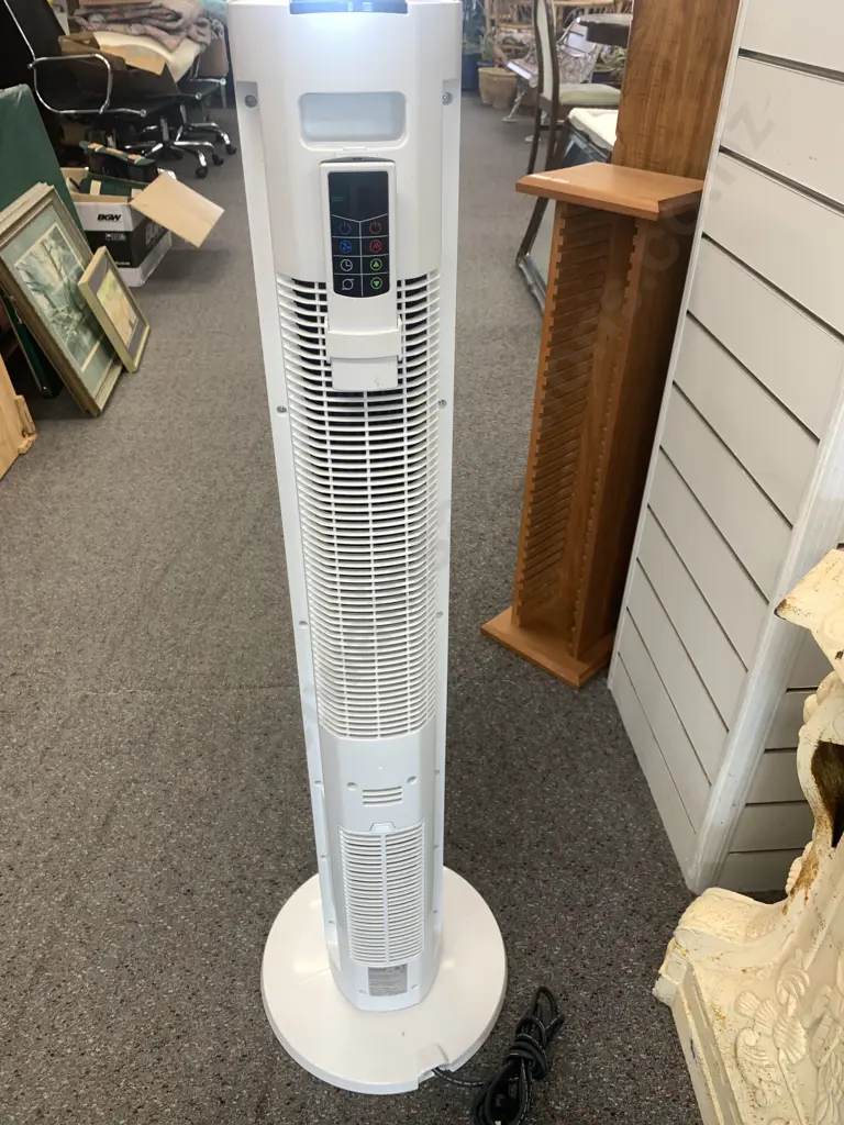 Goldair Platinum Cooling & Heating Tower Fan Model Number GPTF500 With Remote Image 1++