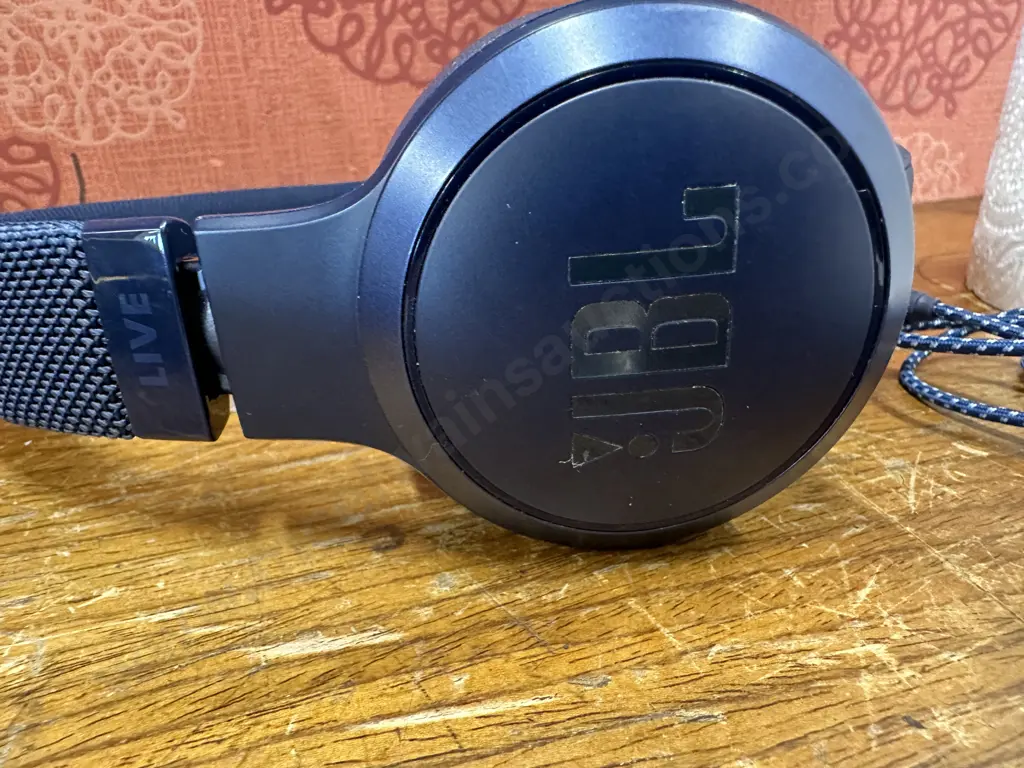 JBL Head Phones Image 1++