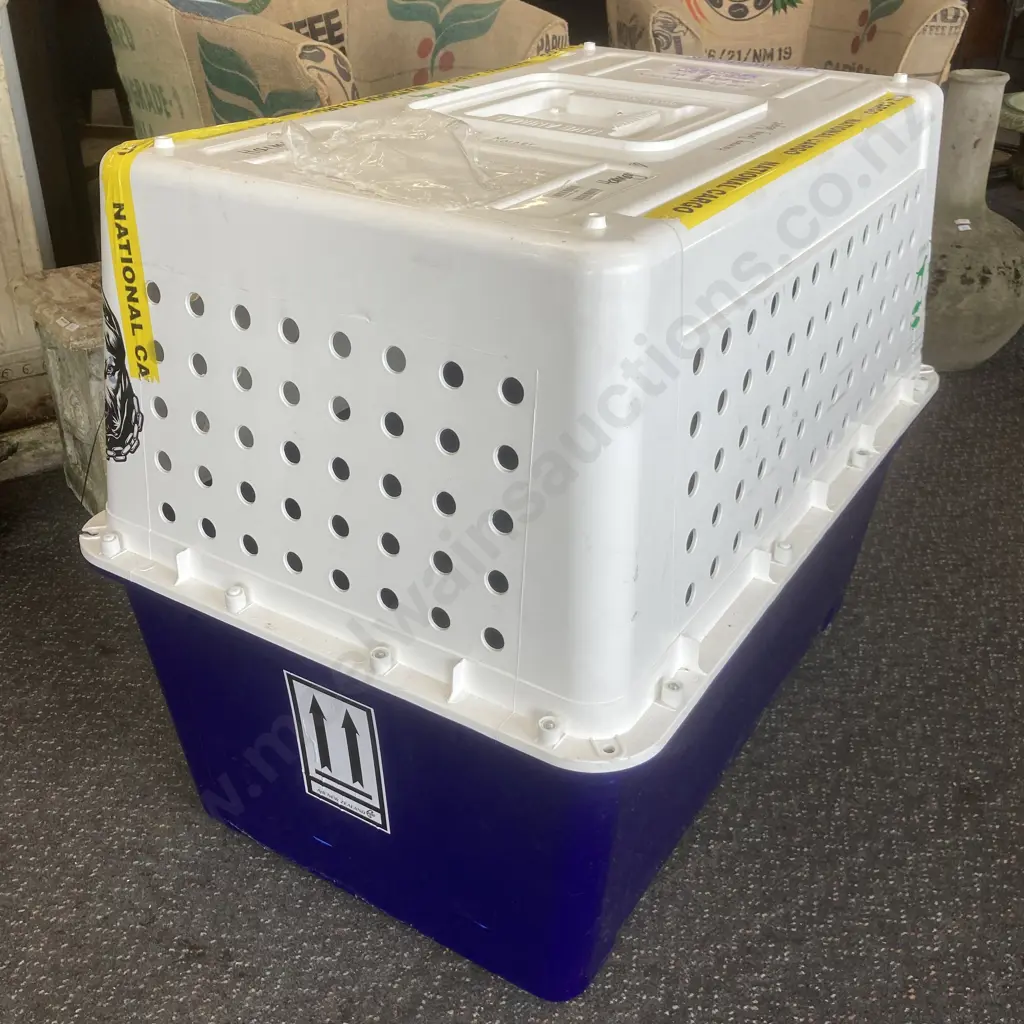 Large Dog Transport Crate, H75 W94 D62cm Image 1++