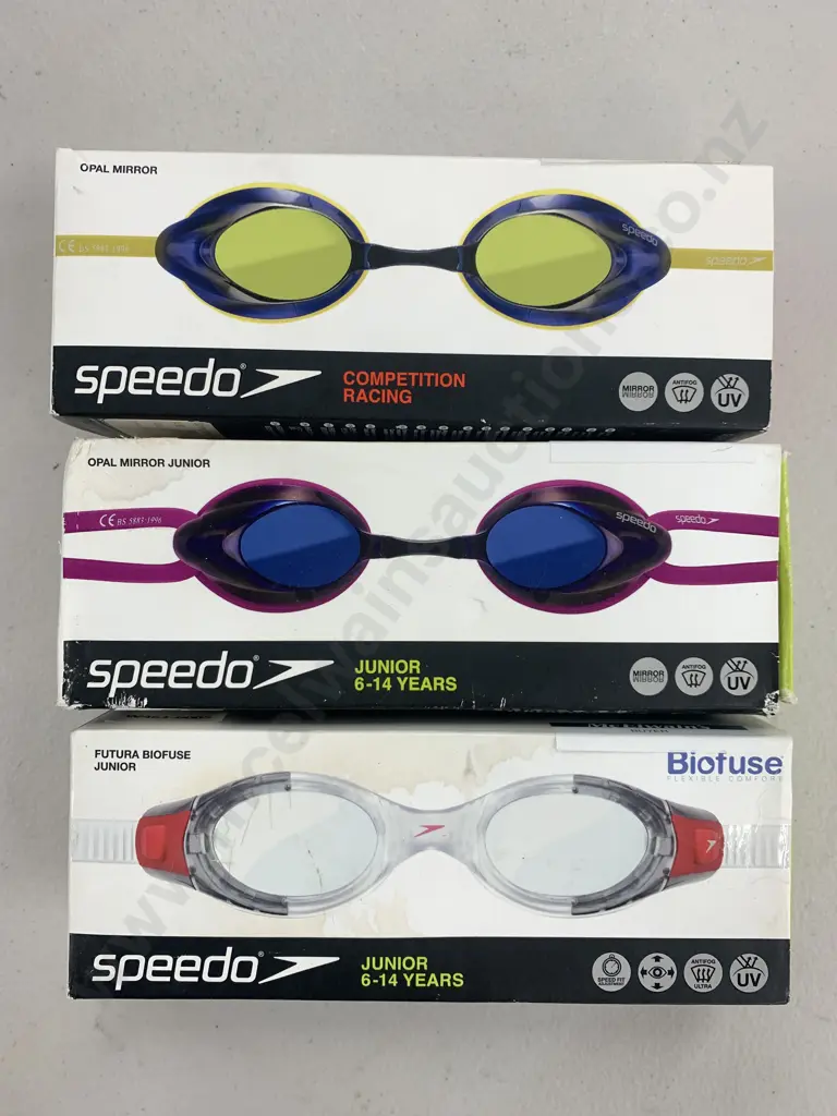 Selection Of 'Speedo' Googles Image 1++