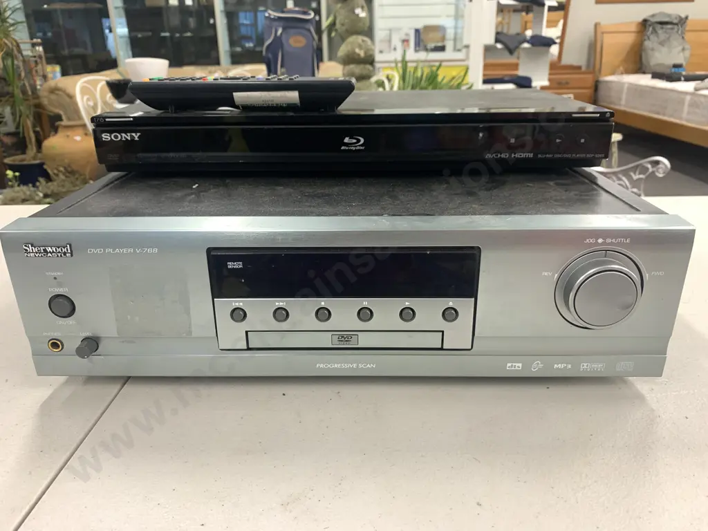 Sherwood DVD Player V-768 & Sony Blue Ray Player & Remote Image 1++