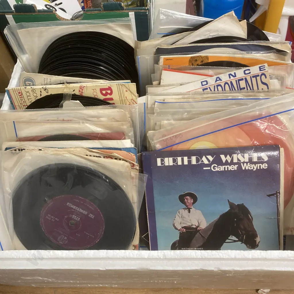 Box Lot of 45s Image 1++