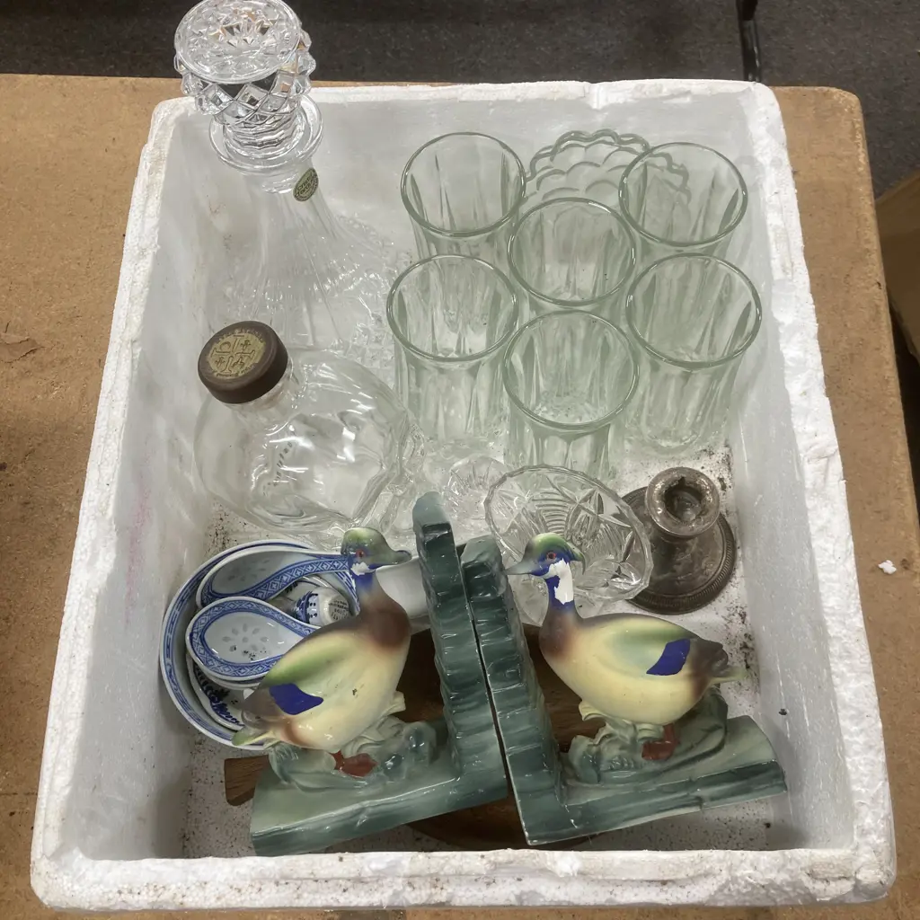 Box Lot Crystal, Glassware, Bookends Etc Image 1++