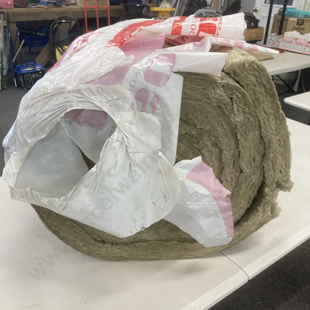 Roll of Rock Wool Insulation Image 1++