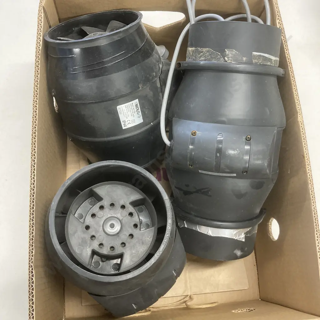Box Lot 3 x MixFlo MF150s Inline Fans Image 1++