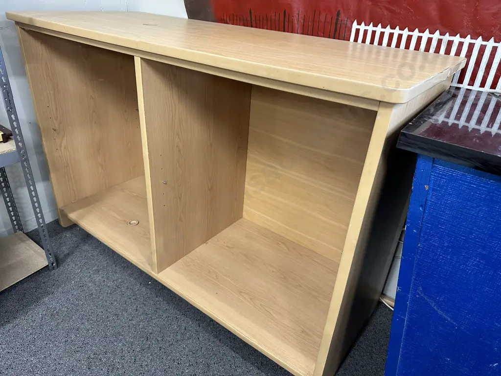 Tawa Effect Office Unit No Shelves H100cm, D64cm, L151. Image 1++