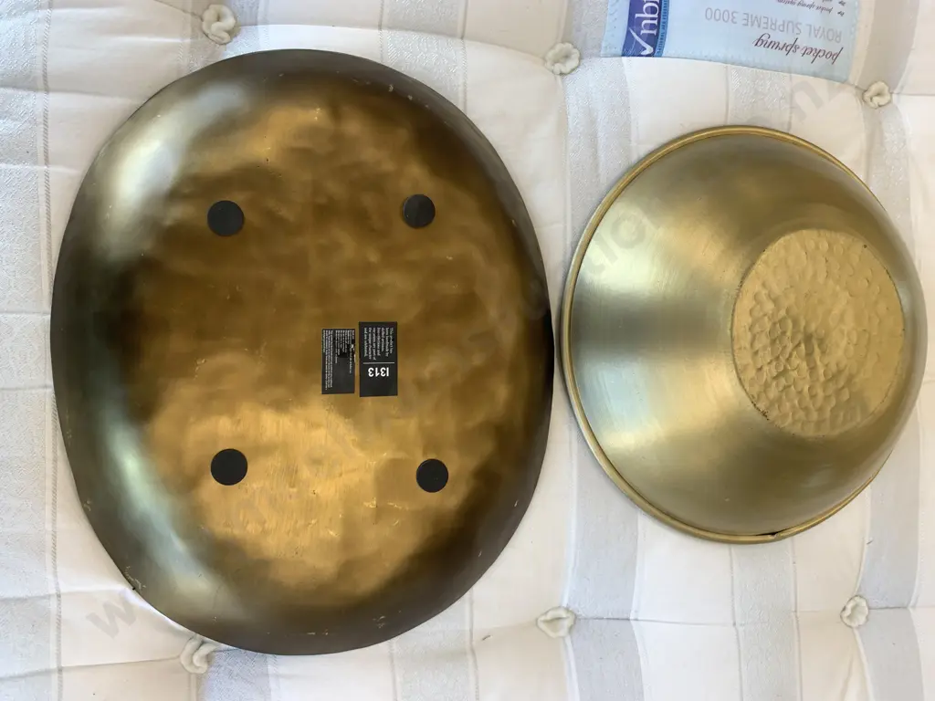 Le Forge Gold Coloured Oval Platters x2 L 50cm With Round Gold Coloured Decorative Bowl Diam40cm Image 1++