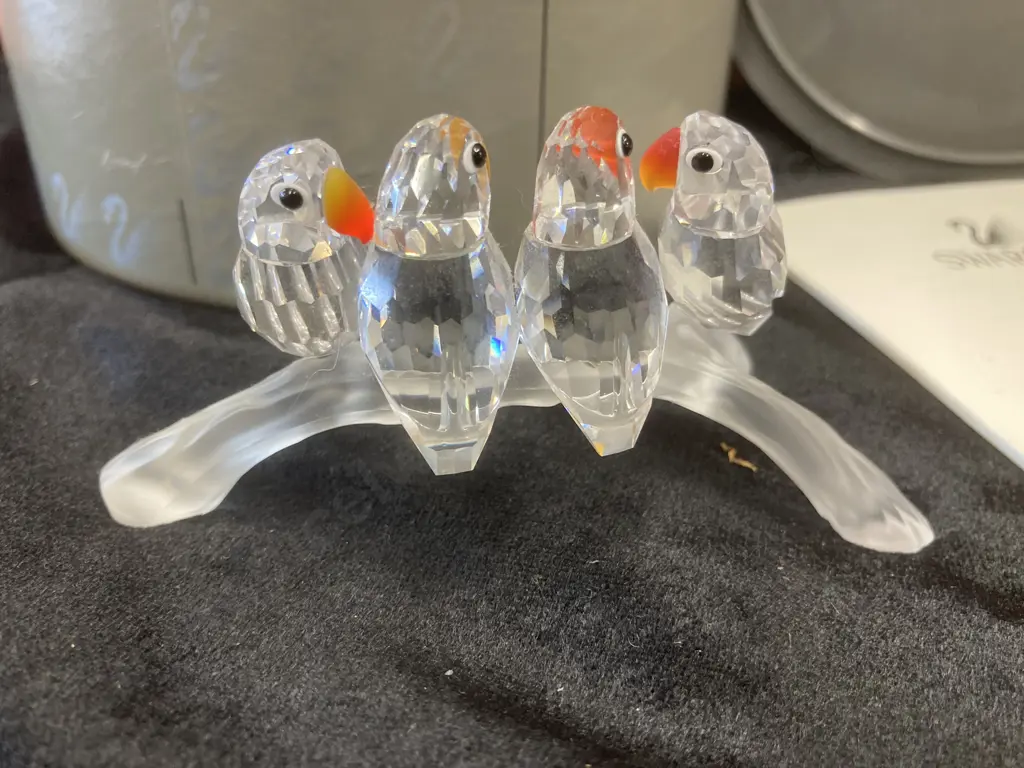 Swarovski Silver Crystal Four Baby Lovebirds on Frosted Branch 7621 NR 000 005, Original Box and Certification Image 1++