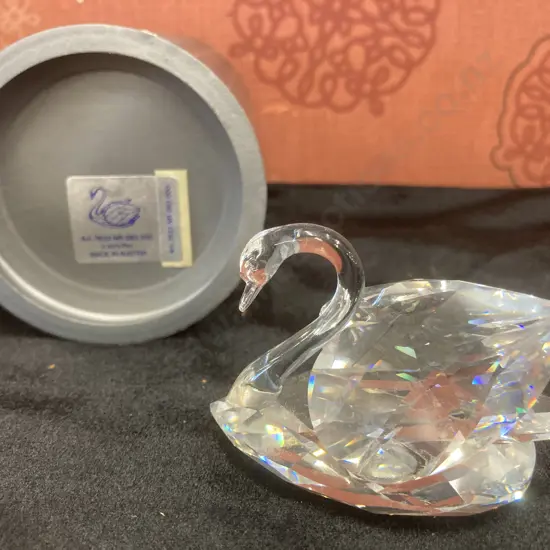Swarovski Silver Crystal Large Swan, 7633 NR 063 000 With Original Box