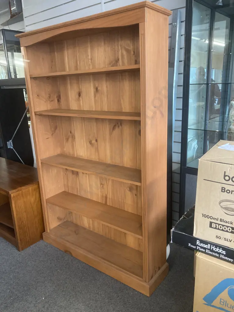 Pine Bookcase With Tongue & Groove Back, Four Shelves, H186 L121 D30cm Image 1++