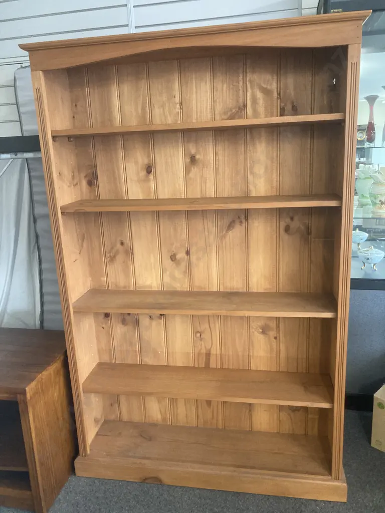 Pine Bookcase With Tongue & Groove Back, Four Shelves, H186 L121 D30cm Image 1++