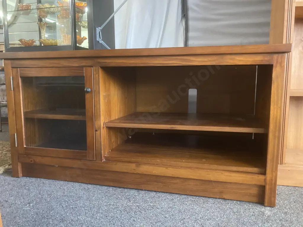 Pine TV Stand / Entertainment Unit, 2 Shelves, Single Glass Door, H62 L124 D51cm Image 1++