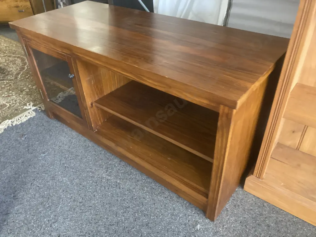 Pine TV Stand / Entertainment Unit, 2 Shelves, Single Glass Door, H62 L124 D51cm Image 1++