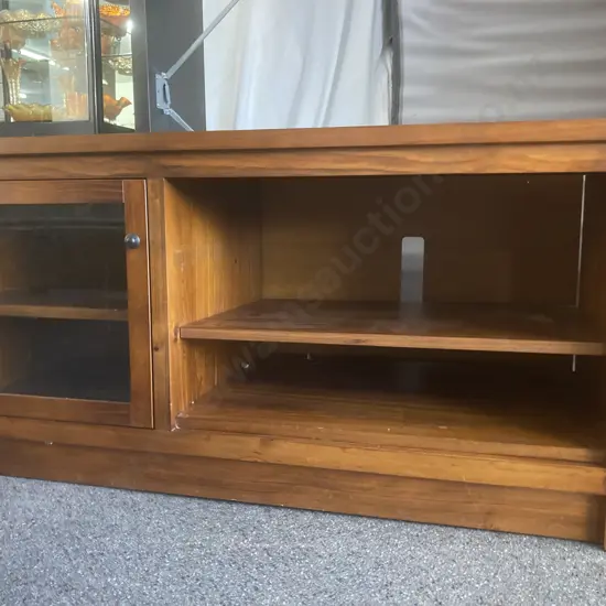 Pine TV Stand / Entertainment Unit, 2 Shelves, Single Glass Door, H62 L124 D51cm