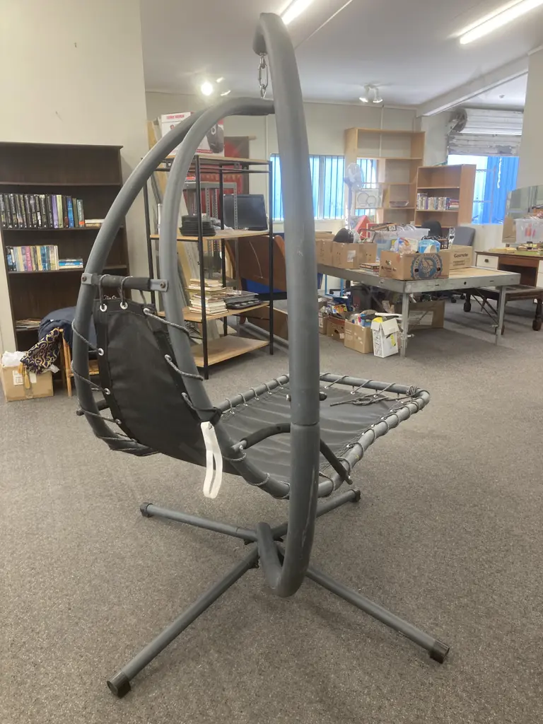 Outdoor Swing Lounger, L2m Image 1++