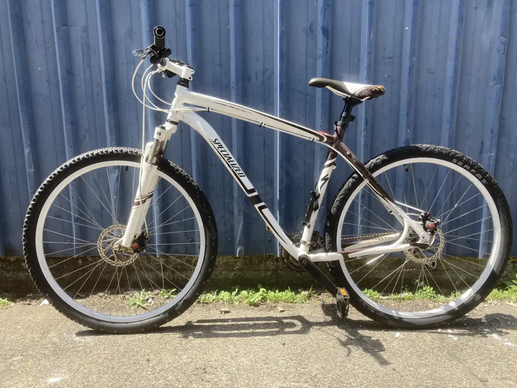 Specialized Hardrock Mountain Bike, White & Black Image 1++