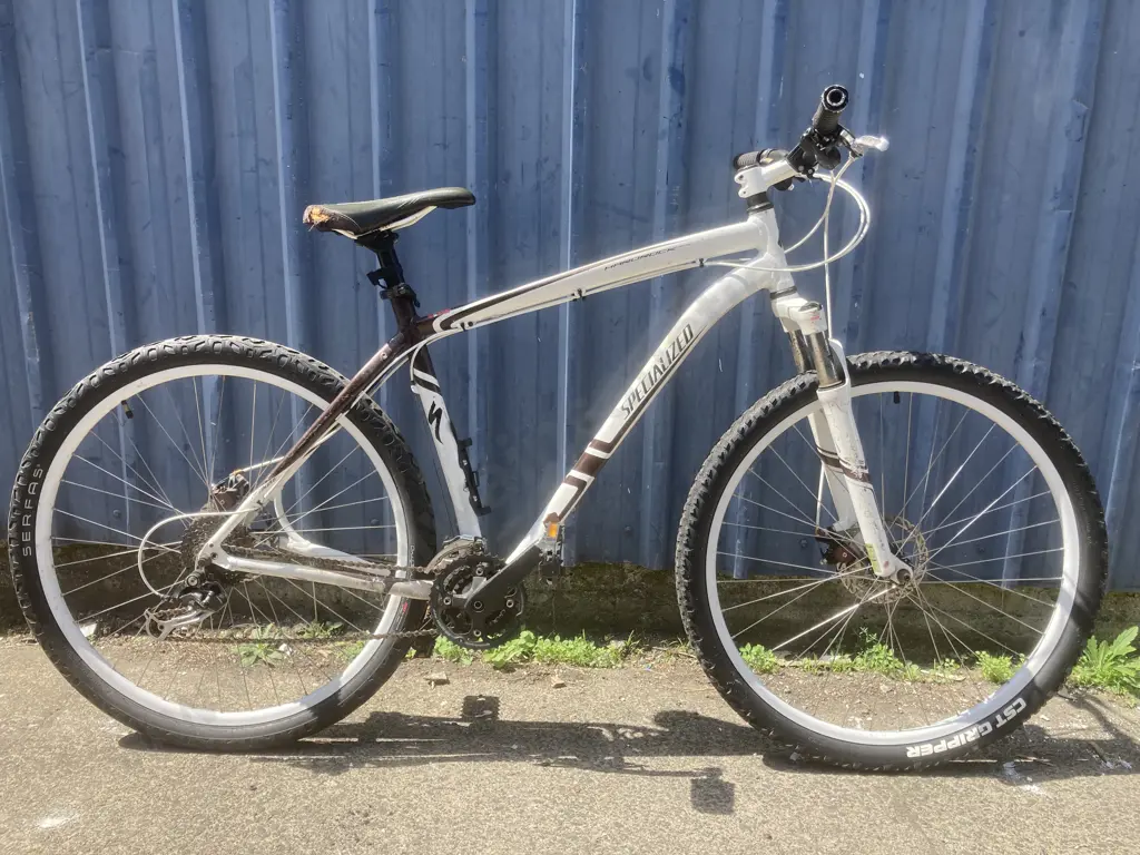 Specialized Hardrock Mountain Bike, White & Black Image 1++