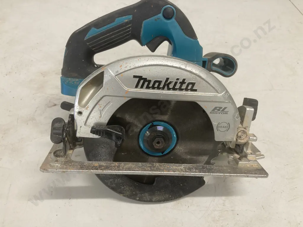 Makita 18V Circular Saw Brushless LXT 165mm Skin, Model DHS660 Image 1++