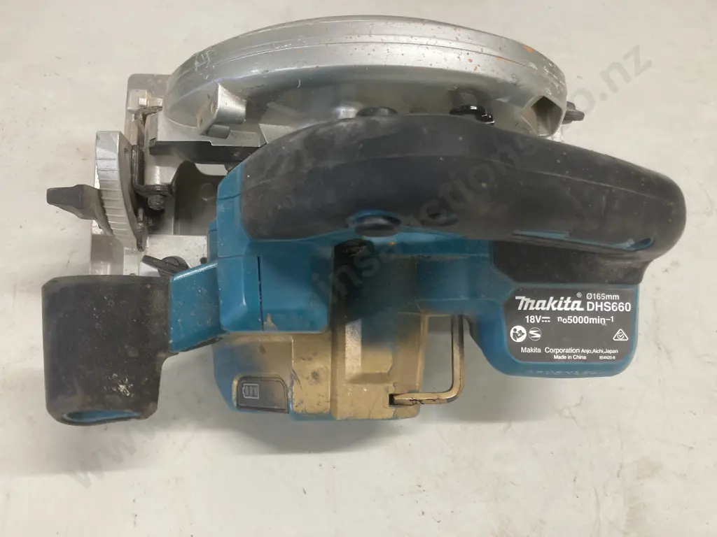 Makita 18V Circular Saw Brushless LXT 165mm Skin, Model DHS660 Image 1++
