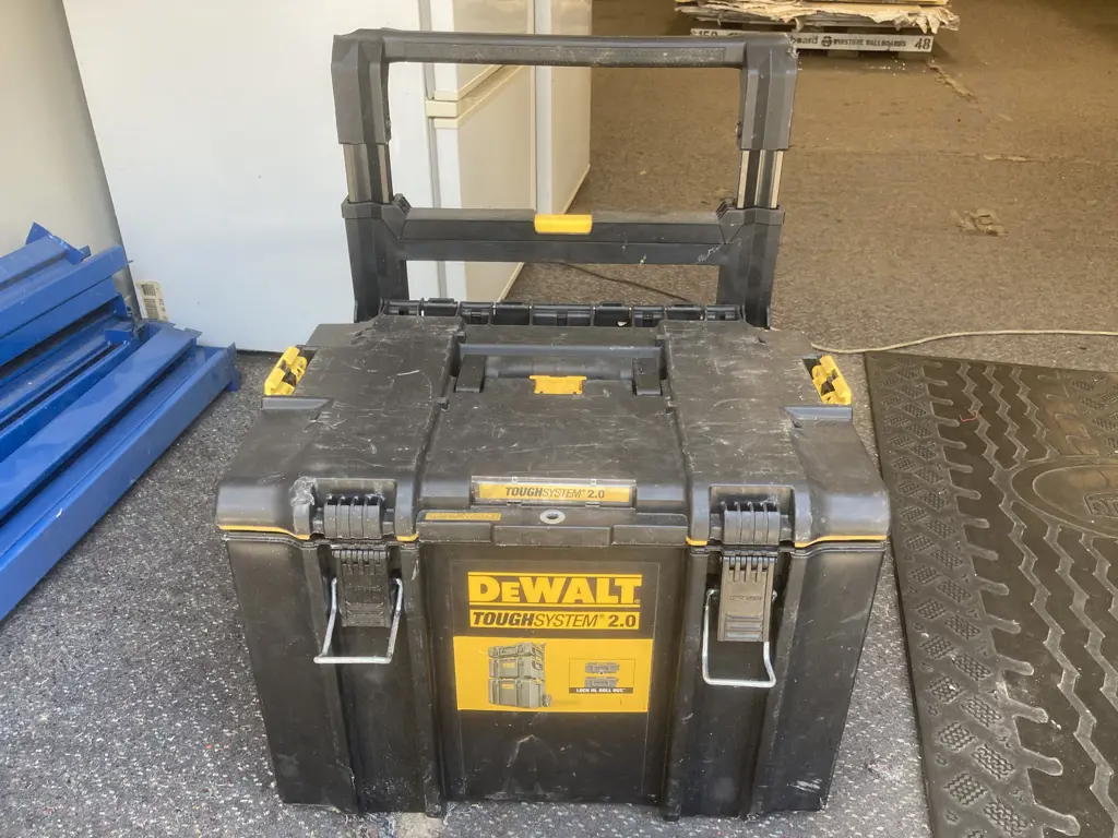 DeWalt Tough System 2.0 Rolling Toolbox Image 1++