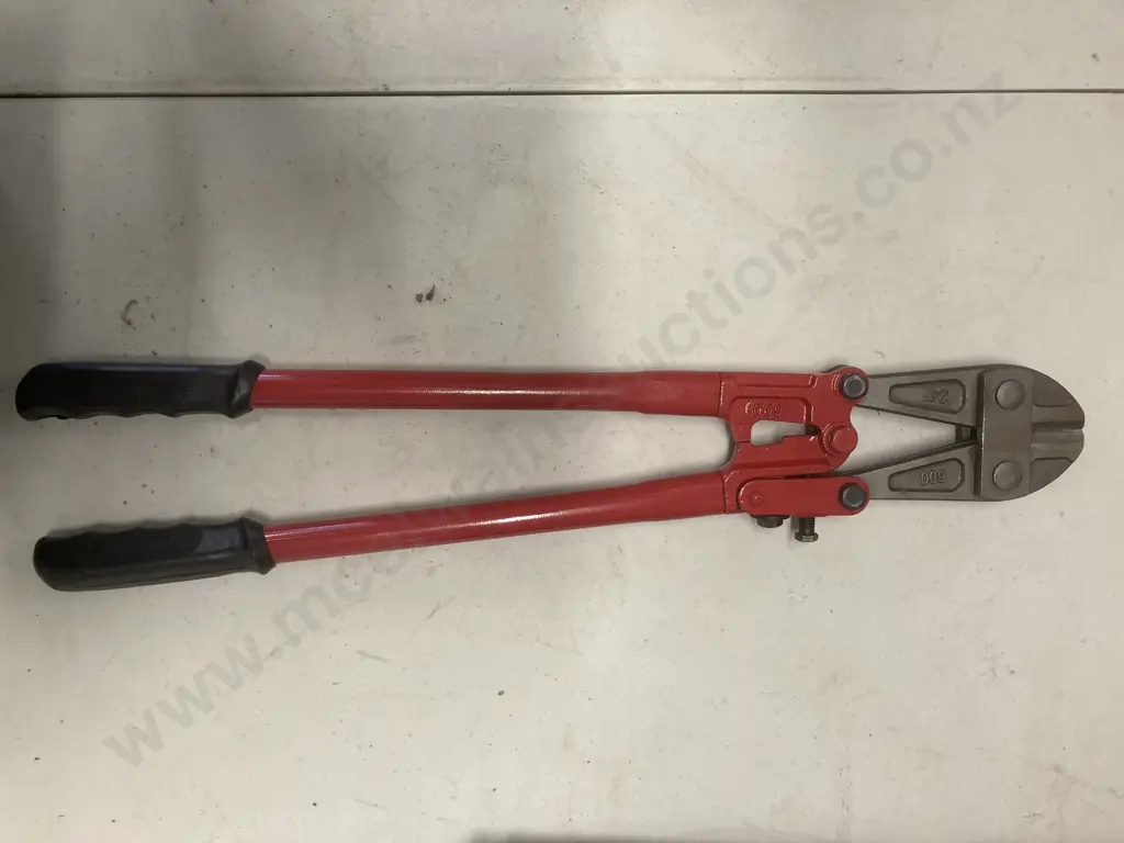 Red 24" / 600mm Bolt Cutters Image 1++