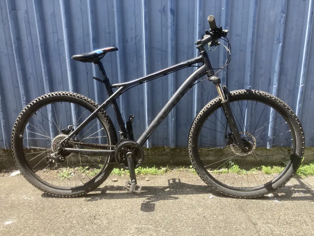 GT Mountain Bike, Black Image 1++