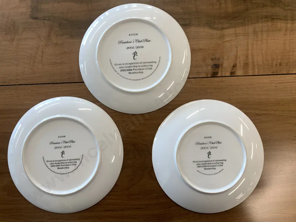 Collection of Avon Presidents Club Plates, 2003/2004 2004/2005 2005/2006 Image 1++