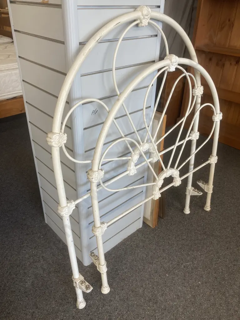 Single White Wrought Bed Ends, Pair of (no rails) Image 1++