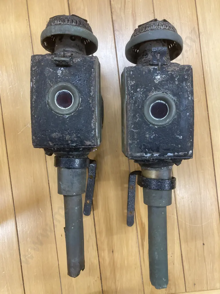 A Pair of Antique Carriage Lamps With Brackets & Bulbs, H42cm Image 1++