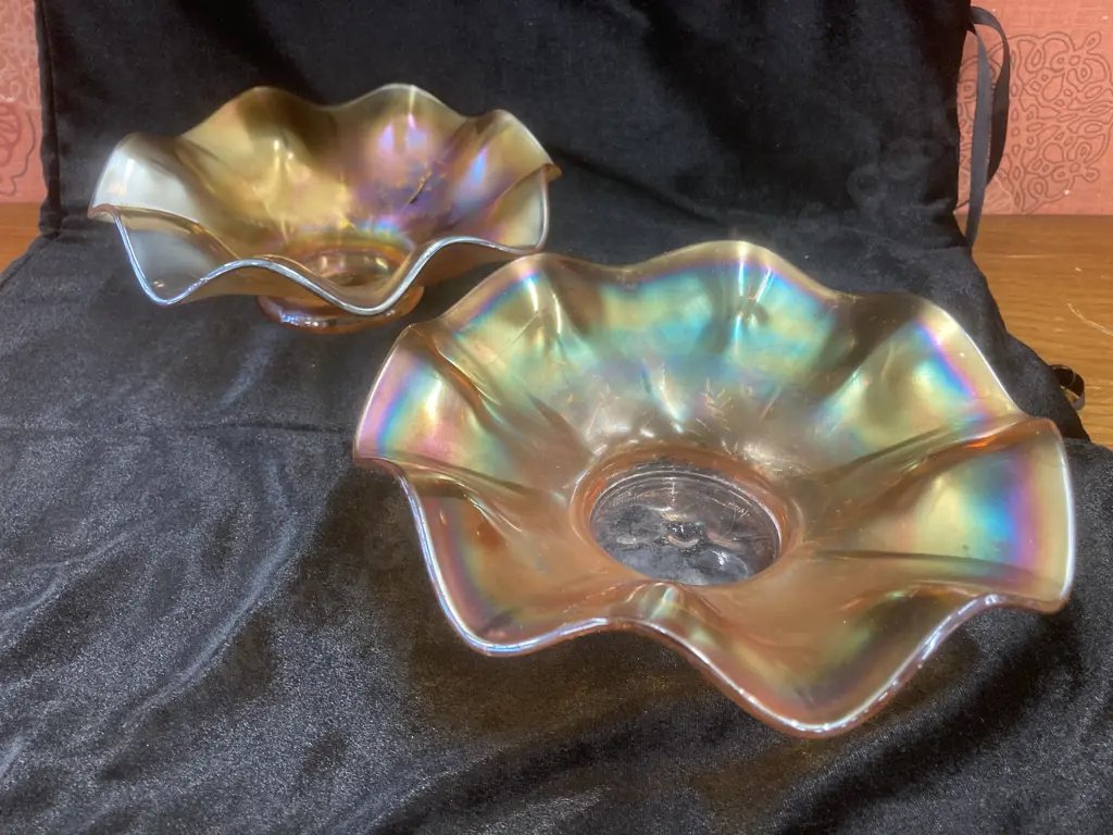 Antique Daisy Dear Marigold Carnival Glass Ruffled Bowls by Dugan, Pair Of, H6.5 Dia18.5cm Image 1++