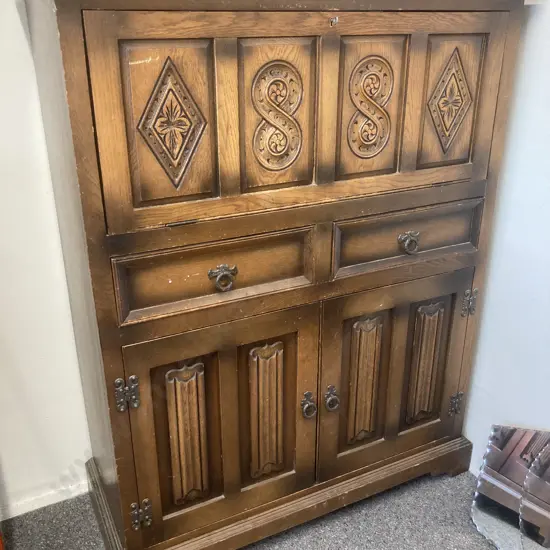 Vintage Mid Century Oak Drinks Cabinet / Wall Unit, Heavily Carved, Original Ring Handles, With Key, H117 L91 D37