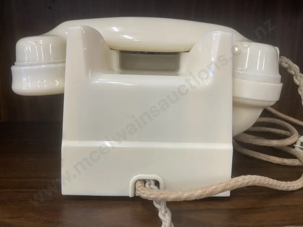 Vintage 1950's Cream Bakelite Strowger Table Automatic Telephone With Draw In Base. Stamped L.11576.B.1. Special Image 1++