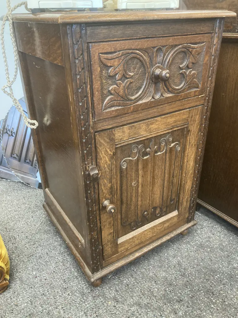 Antique Oak Bedside Cabinet, Heavily Carved, Single Drawer & Door, Original Handles, Bun Feet, H73 L45 D45cm Image 1++