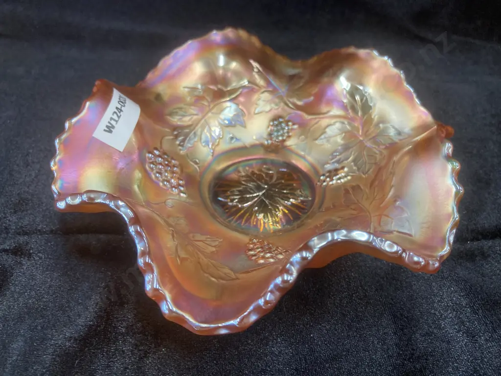 Antique Fenton Vintage Carnival Glass Marigold Grape & Leaf Pattern Ruffle Top Bowl, Dia16cm Image 1++