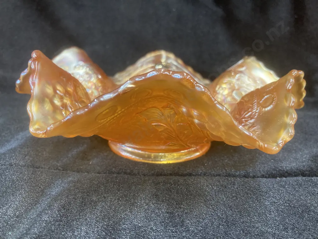 Antique Carnival Glass Bowl, Leaf Chain Pattern by Fenton, Marigold, Dia 18cm Image 1++