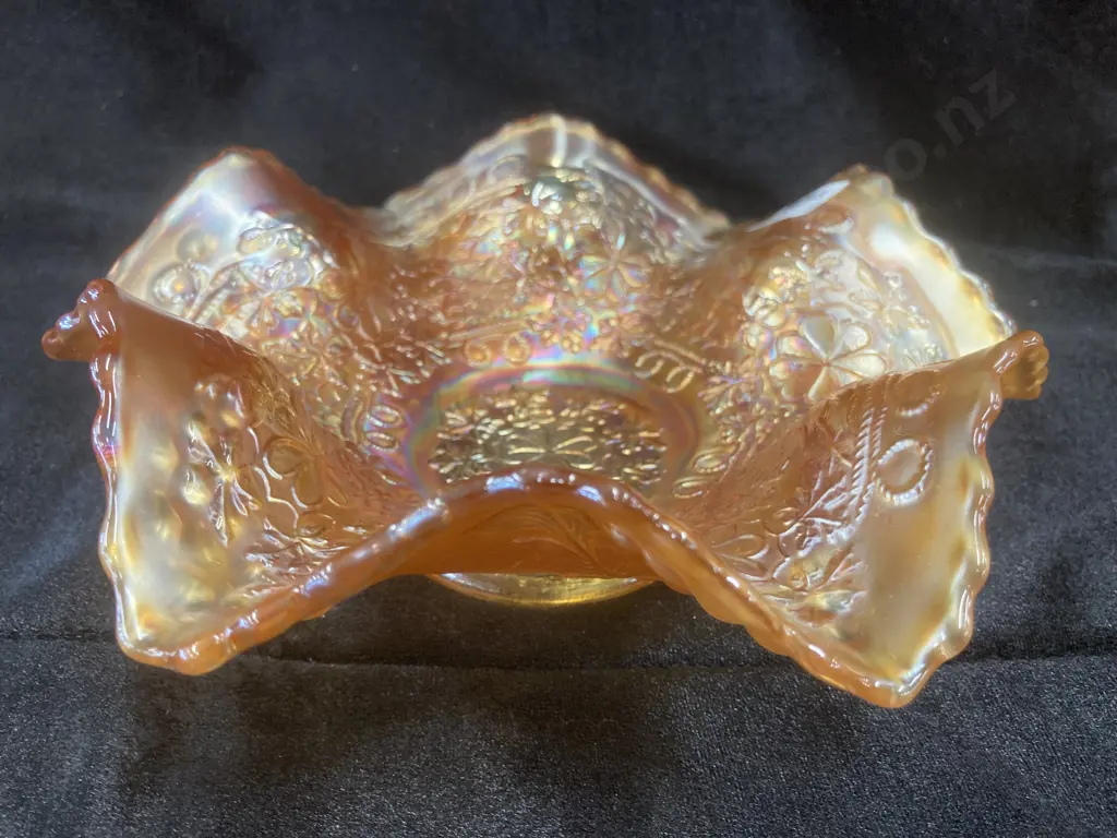 Antique Carnival Glass Bowl, Leaf Chain Pattern by Fenton, Marigold, Dia 18cm Image 1++