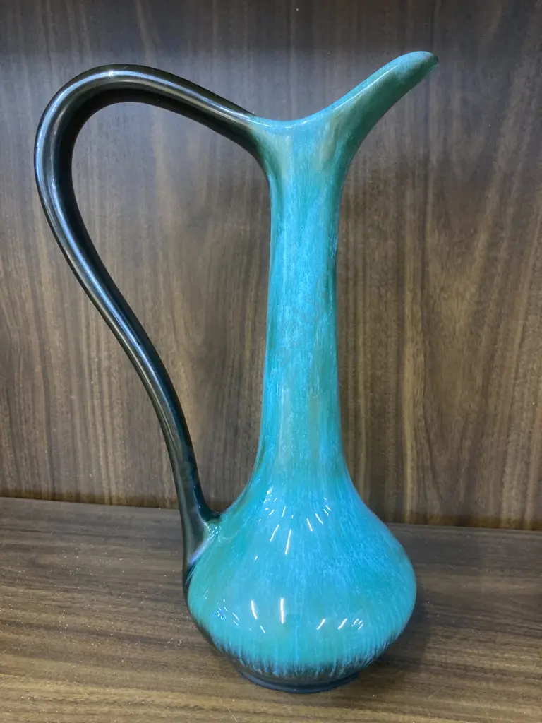 Vintage Blue Mountain Pottery Blue Green Drip Glaze Elegant Tall Pitcher, H32cm Image 1++