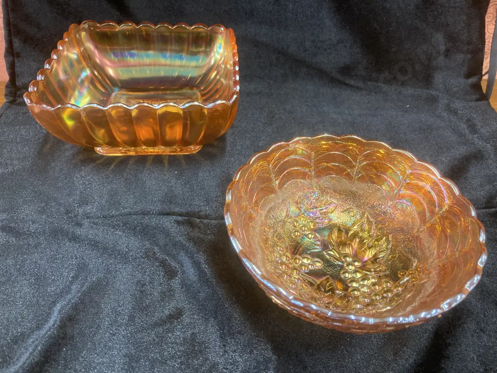 Antique 1920s Imperial Glass Bowl With Grapes And Leaves Pattern, Marigold Carnival Glass, Dia13cm Image 1++
