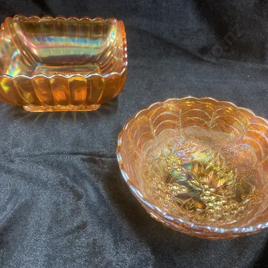 Antique 1920s Imperial Glass Bowl With Grapes And Leaves Pattern, Marigold Carnival Glass, Dia13cm