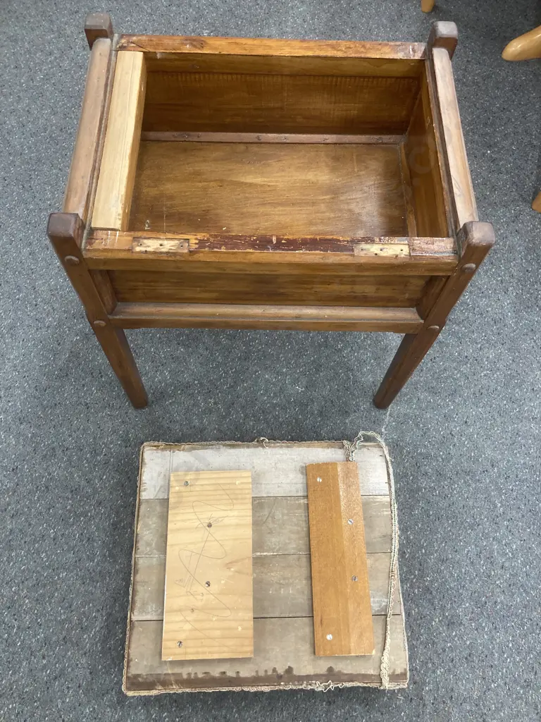 Vintage Mahogany Piano Stool, H56 L49 D36cm Image 1++