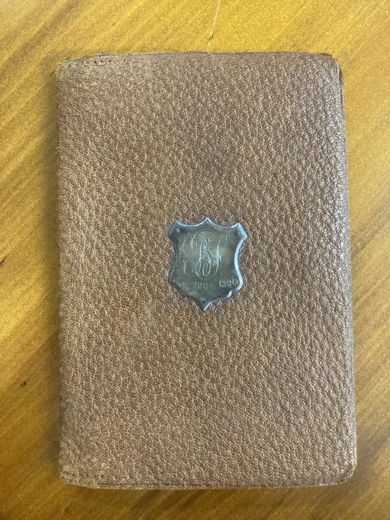 Antique Leather Wallet with Silver Shield to Centre, Dated 1904, Hallmarked, 15 x 10.5cm Image 1++