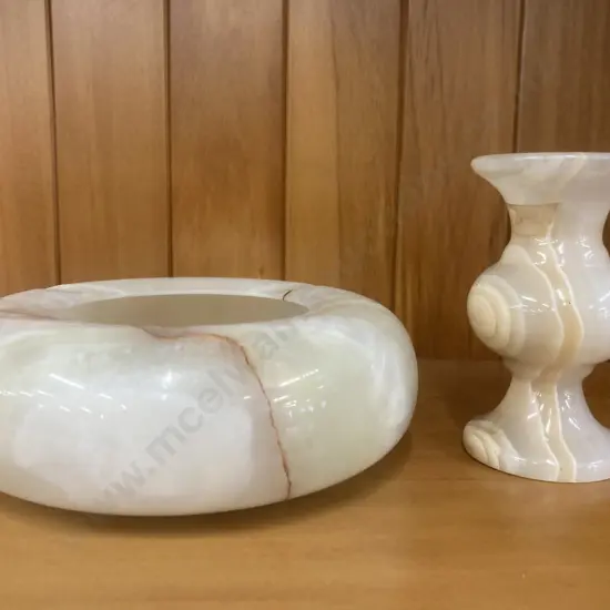 Vintage Mottled Cream Onyx Ashtray, Dia 15cm With a Footed Onyx Bud Vase, H10cm