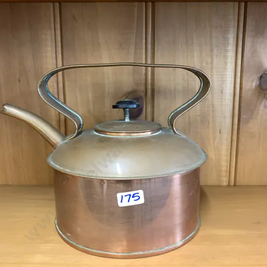 Copper Kettle, 19 x 25cm
