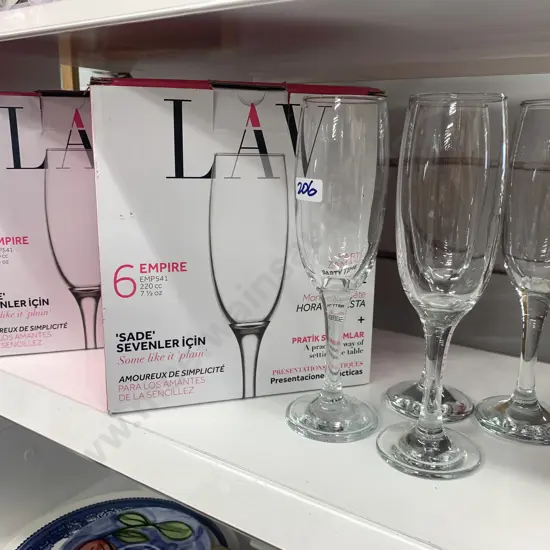 'Empire' Champagne Glasses x 16