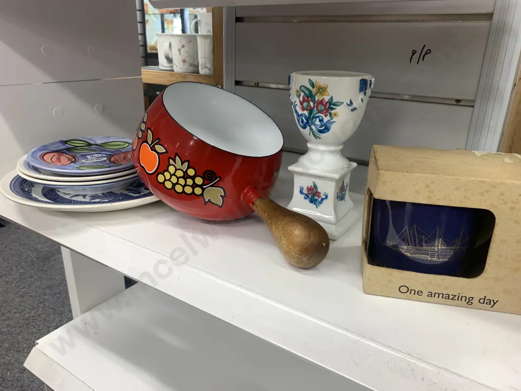 Selection Of Crockery Including Blue Willow, Christine Harris, Vase And Pot Image 1++