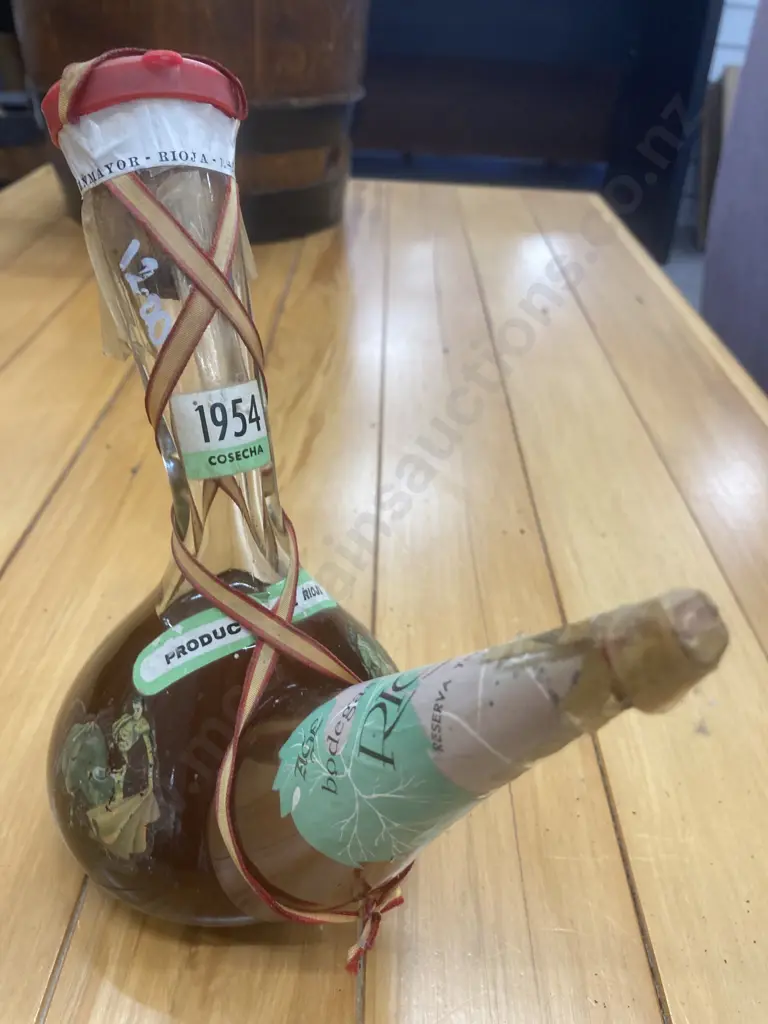 Vintage 1954 Cosecha Glass Porron, Traditional Spanish Wine Pitcher, Unopened, 22 x 22cm Image 1++