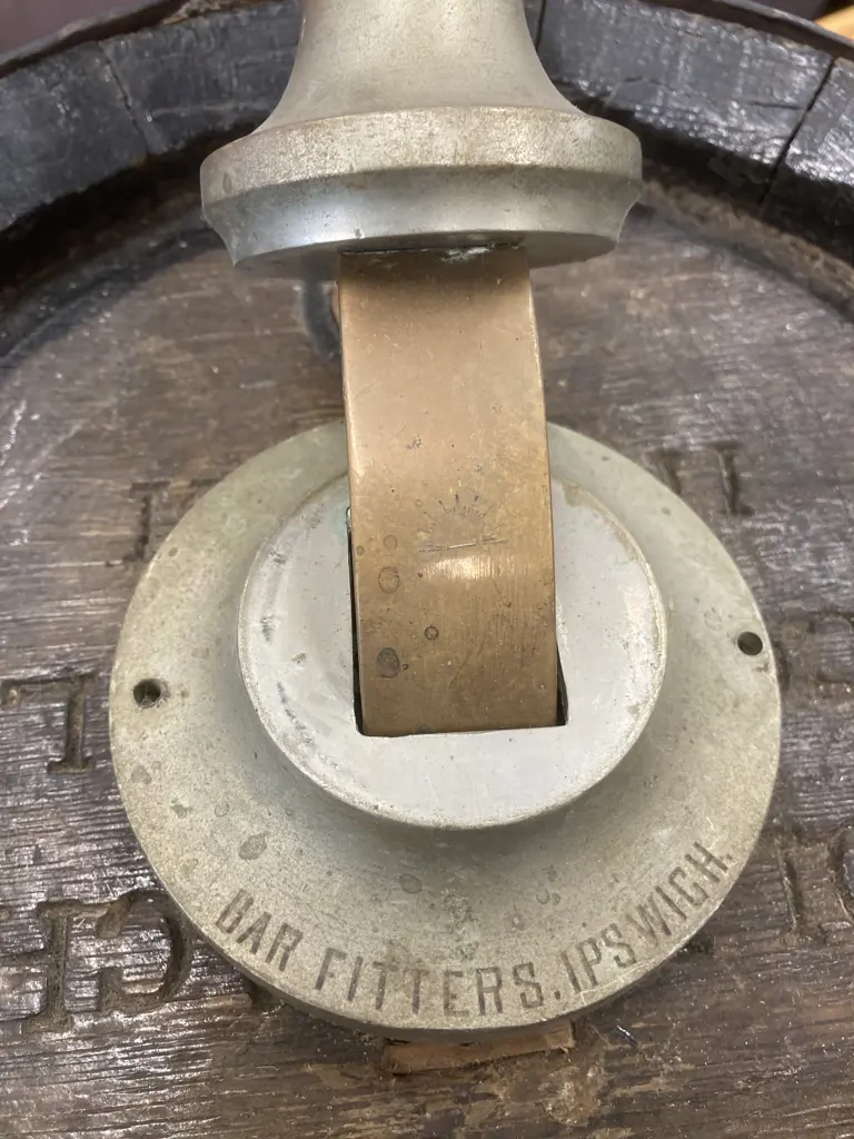 Vintage Wooden Barrell With a Bar Fitters Ipswich Single Beer Pull, 76cm Image 1++